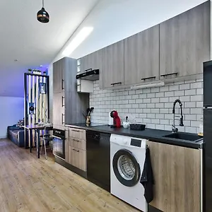 https://appartement-karibu-a-lagnieu.hotels-rhonealpes.com